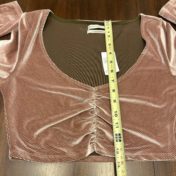NWT Urban Outfitters Paradox Ruched Cropped Long Sleeve Top Mauve Pink Sz Large - Picture 10 of 13